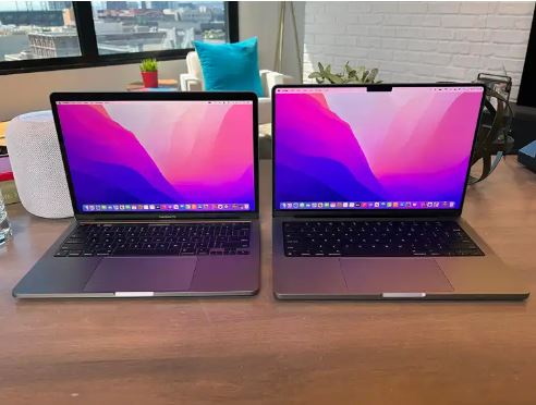 13인치 맥북 프로(왼쪽)와 14인치 맥북 프로의 디자인 비교